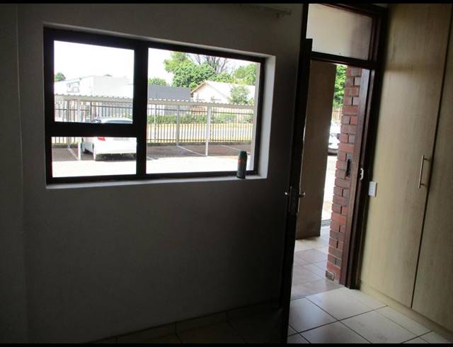 1 BEDROOM PROPERTY TO RENT IN SILVERTON